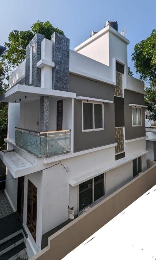 Azure Home Stay Kochi Eksteriør bilde
